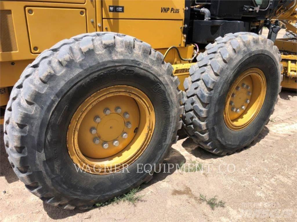 CAT 140M2 Tiehöylät