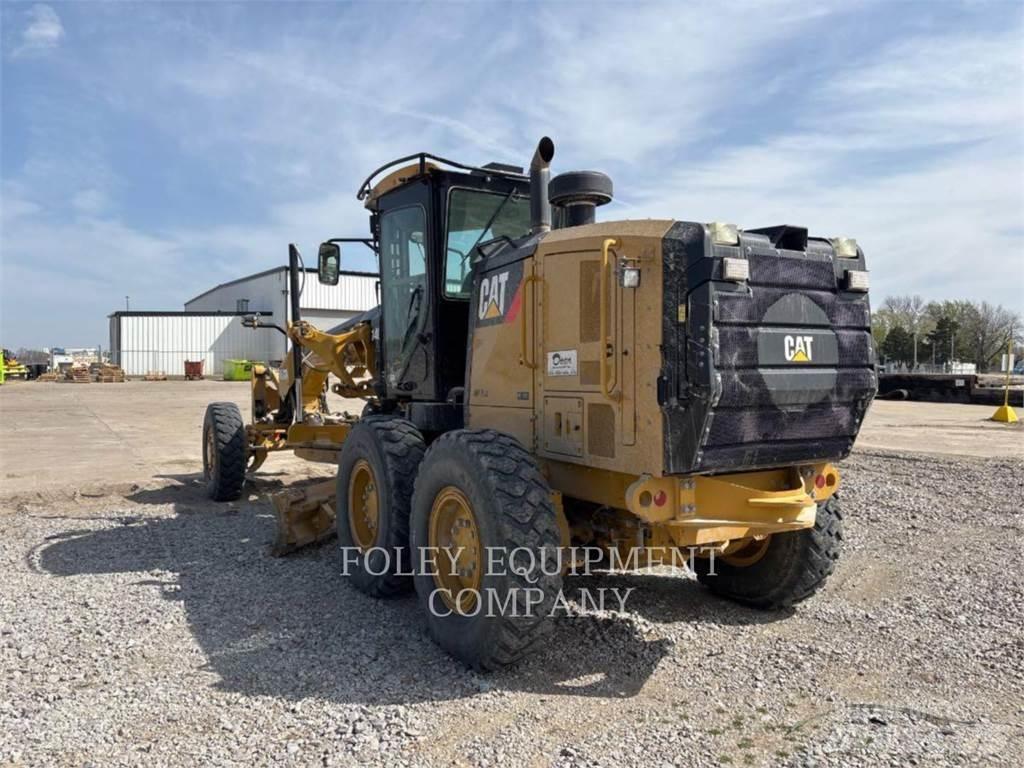 CAT 140M2AW Tiehöylät