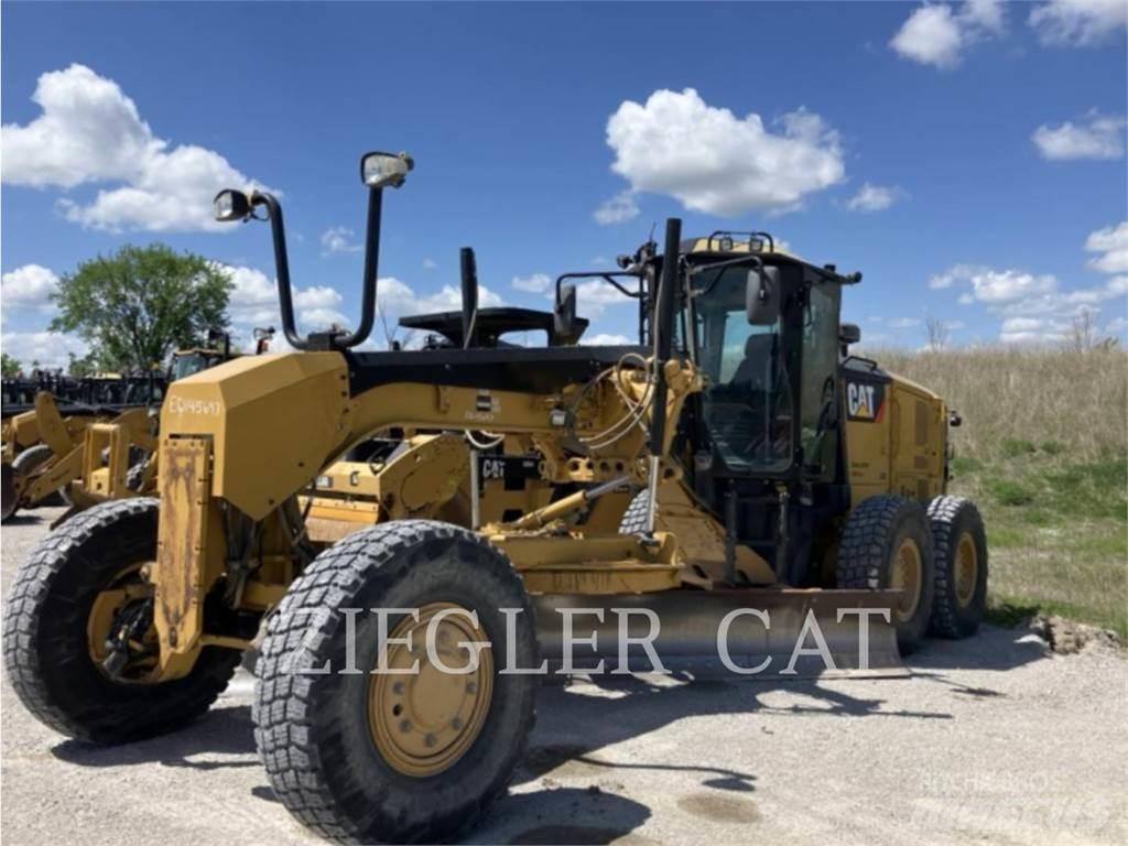 CAT 140M2AWD Tiehöylät