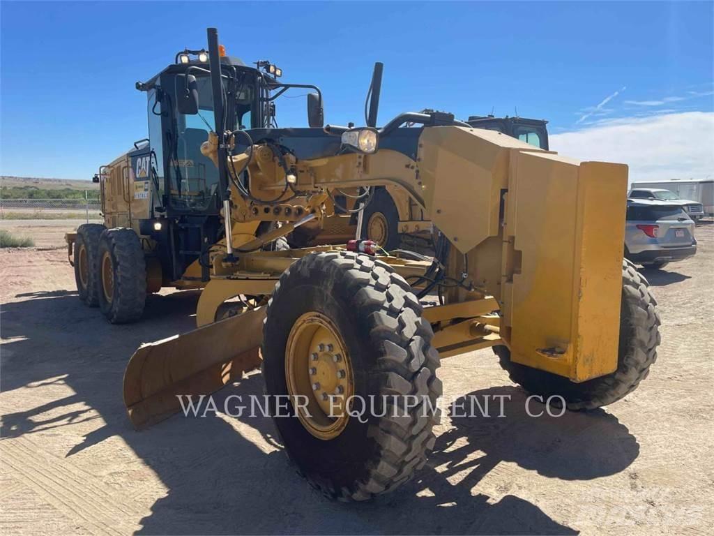 CAT 140M3 Tiehöylät