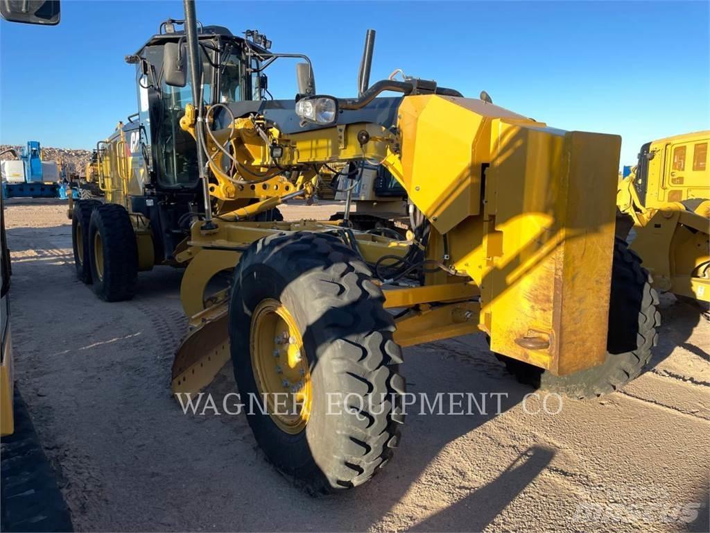 CAT 140M3 Tiehöylät