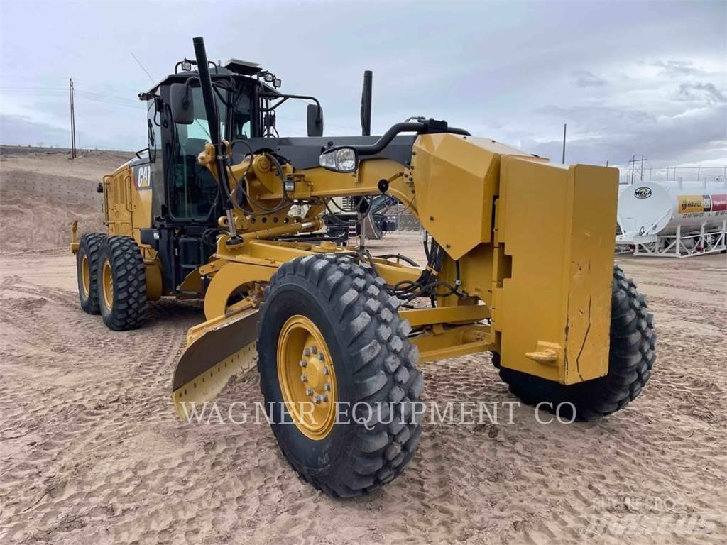 CAT 140M3 Tiehöylät