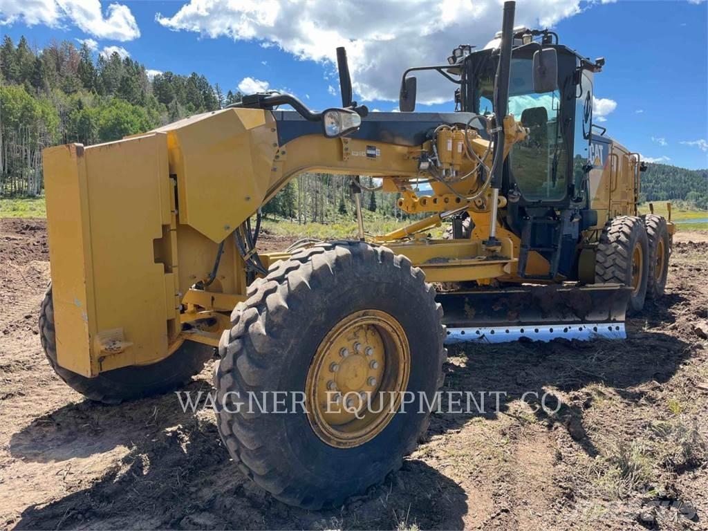 CAT 140M3 Tiehöylät