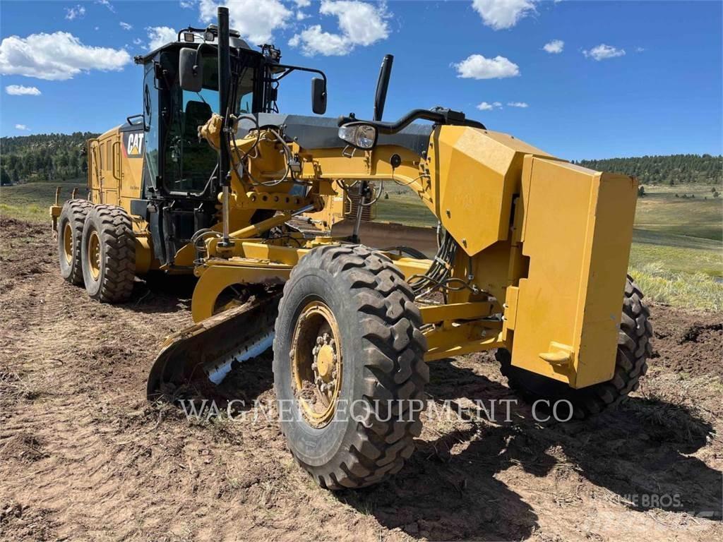 CAT 140M3 Tiehöylät