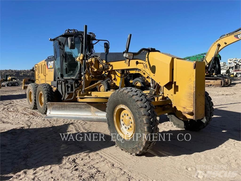 CAT 140M3 Tiehöylät
