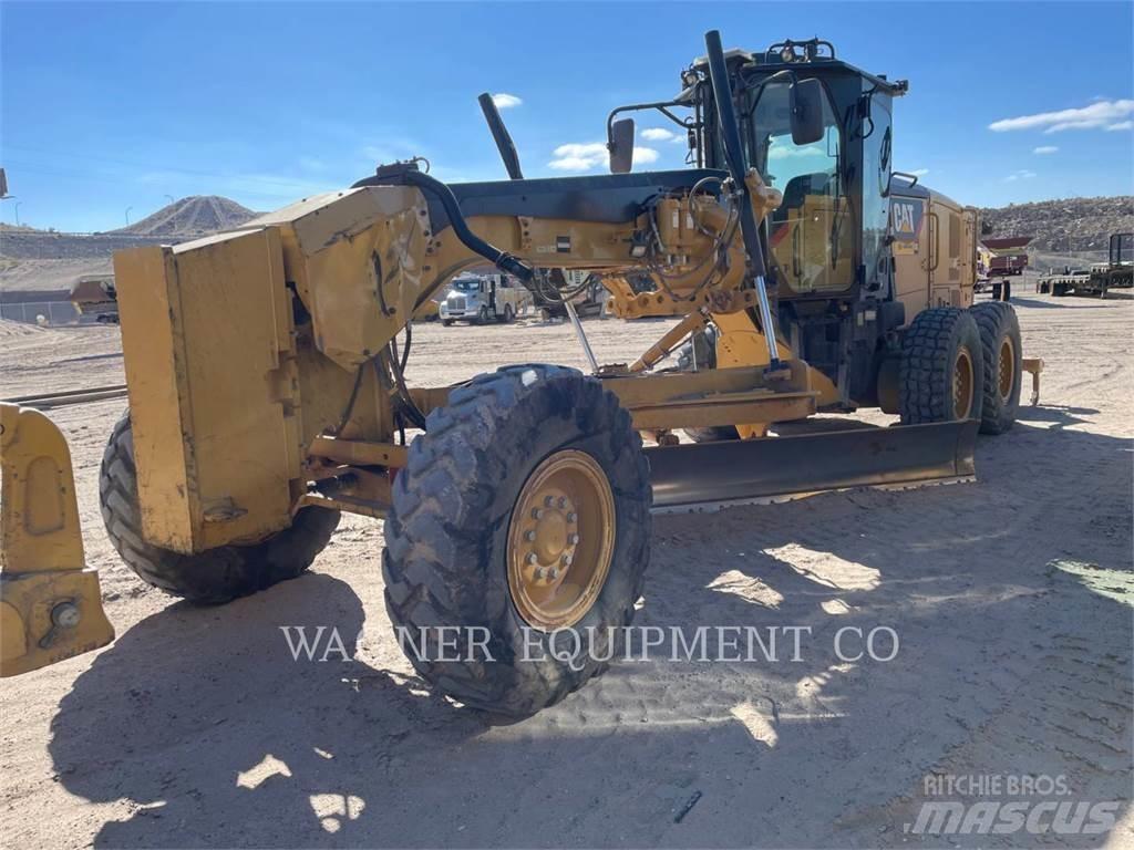 CAT 140M3 Tiehöylät