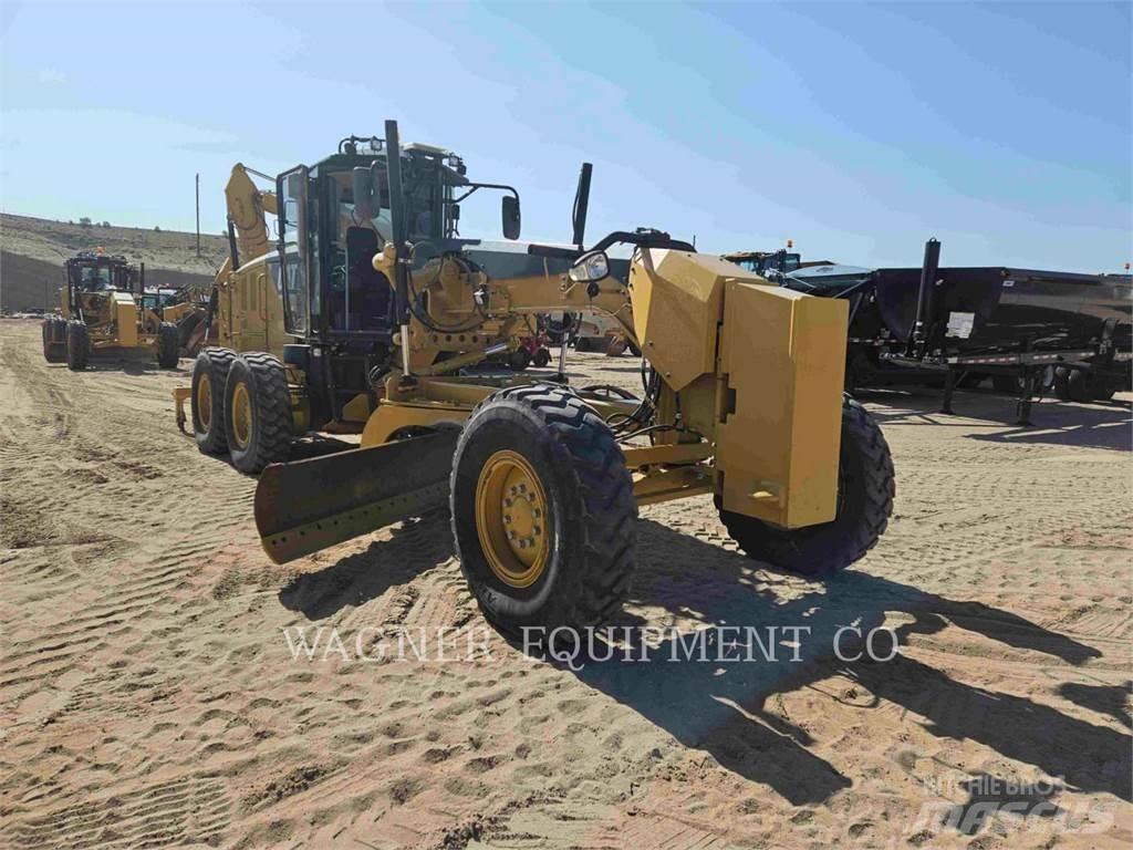 CAT 140M3 Tiehöylät