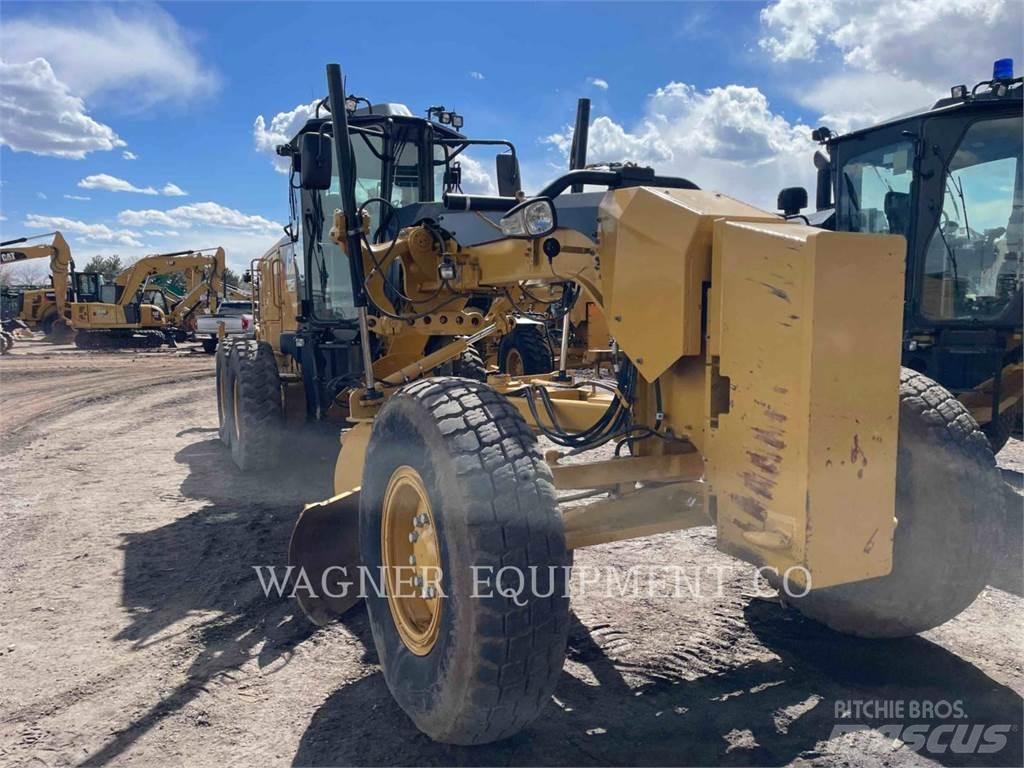 CAT 140M3 Tiehöylät