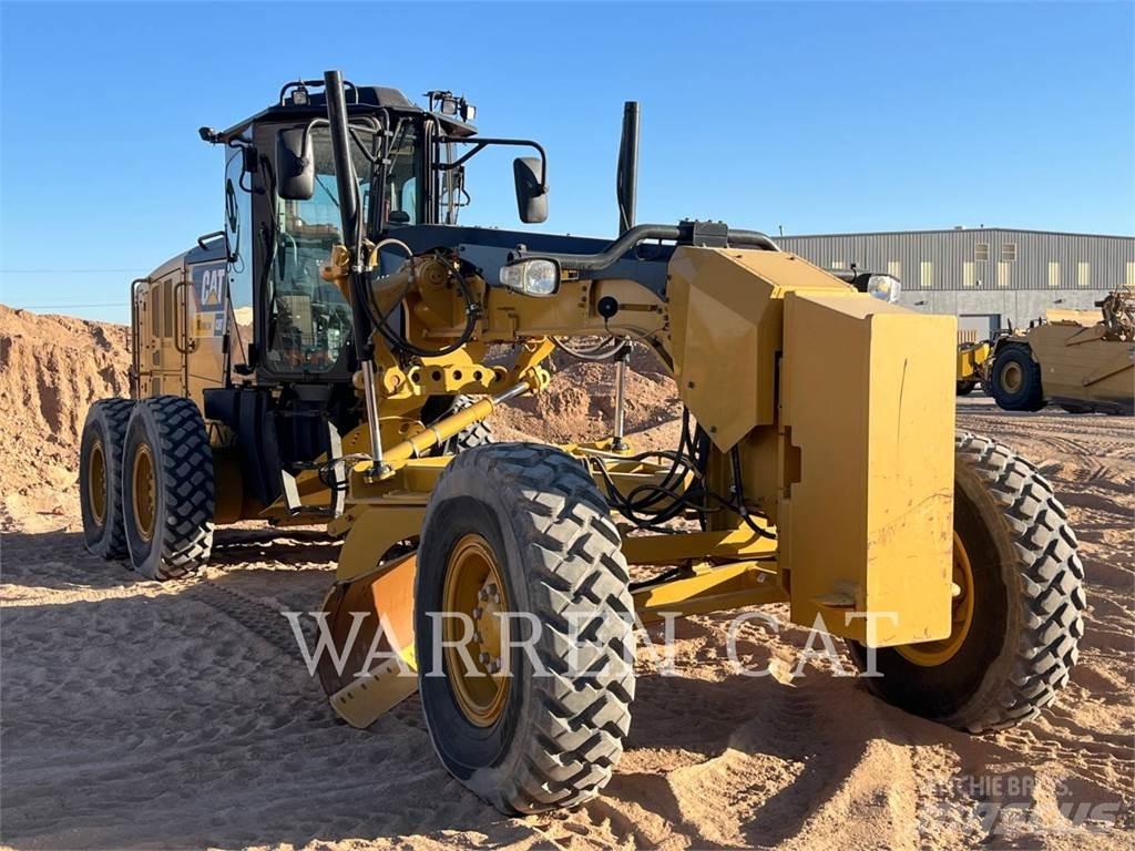 CAT 140M3 Tiehöylät