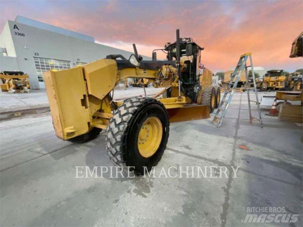 CAT 140M3 Tiehöylät