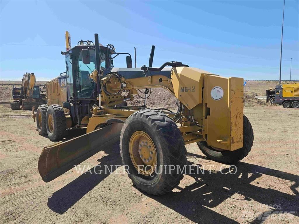 CAT 140M3 Tiehöylät