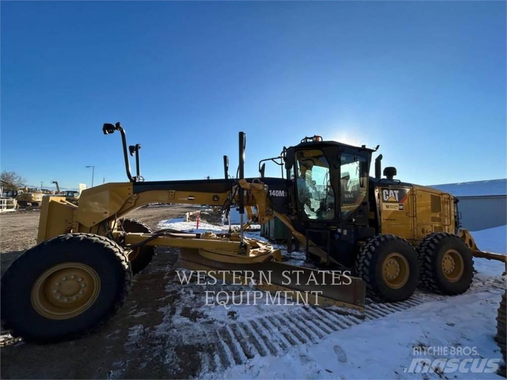 CAT 140M3 Tiehöylät