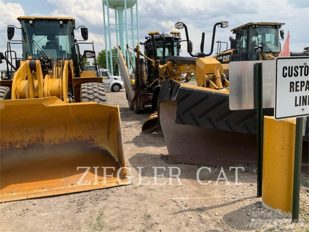 CAT 140M3 Tiehöylät