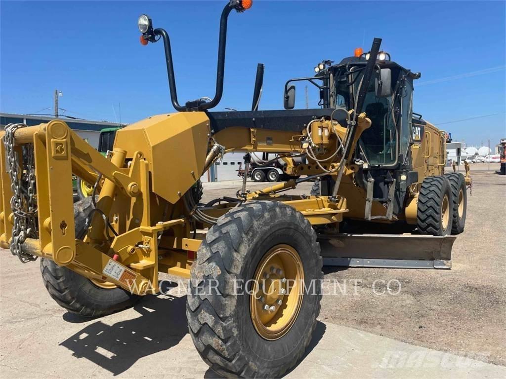 CAT 140M3 Tiehöylät