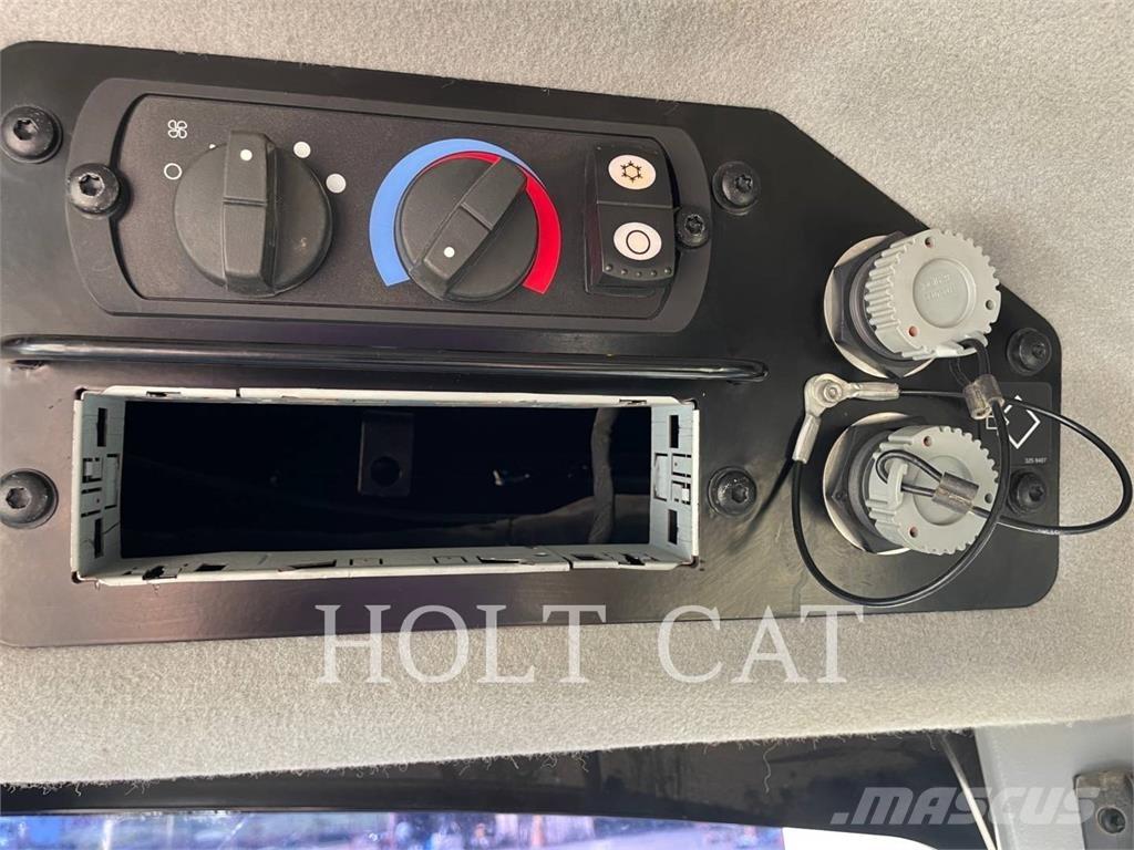 CAT 140M3 Tiehöylät
