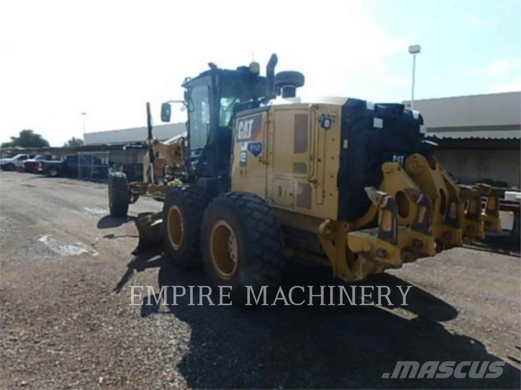 CAT 140M3 Tiehöylät