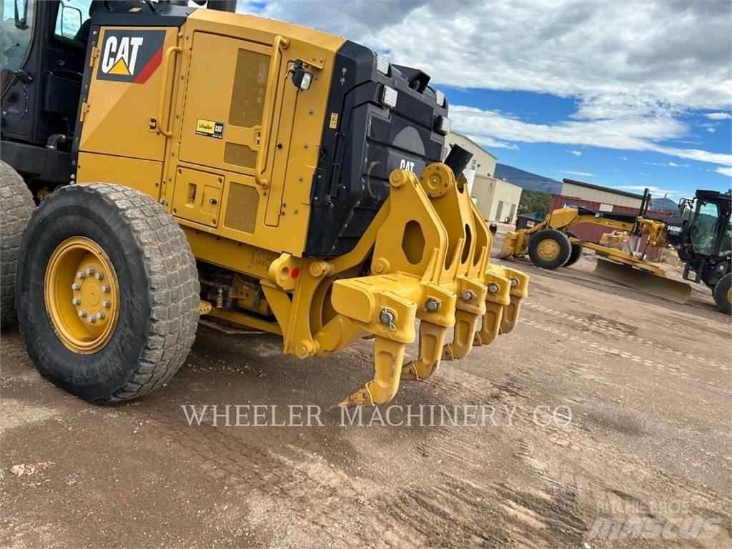 CAT 140M3 AWD Tiehöylät