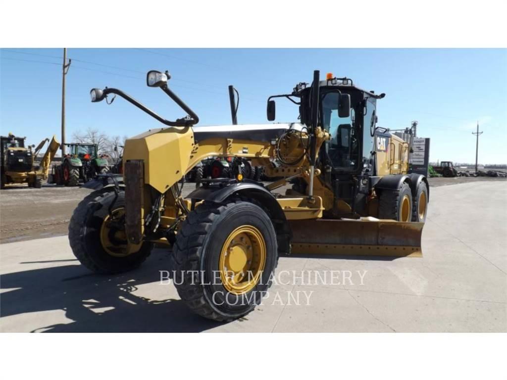 CAT 140M3 AWD Tiehöylät