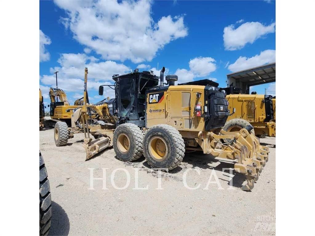 CAT 140M3 AWD Tiehöylät