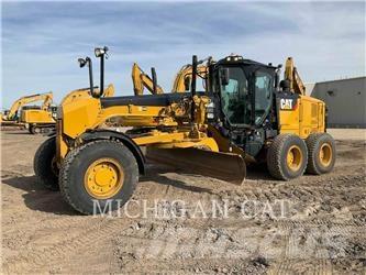 CAT 140M3 AWD Tiehöylät