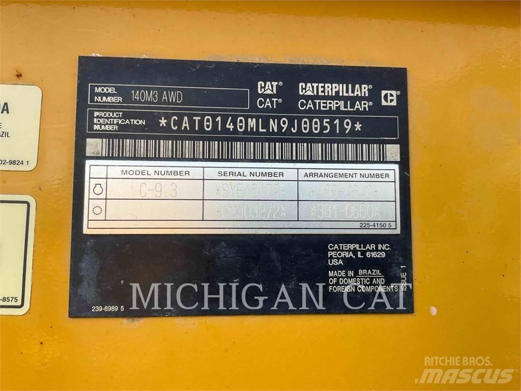 CAT 140M3 AWD Tiehöylät