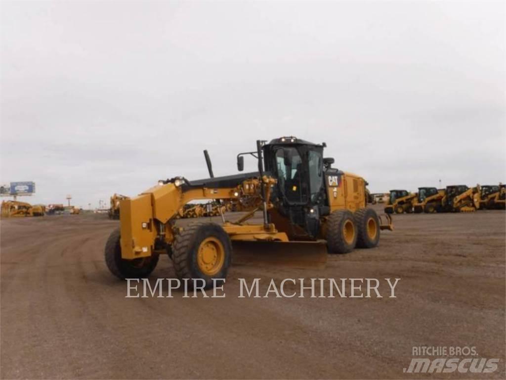 CAT 140M3 AWD Tiehöylät