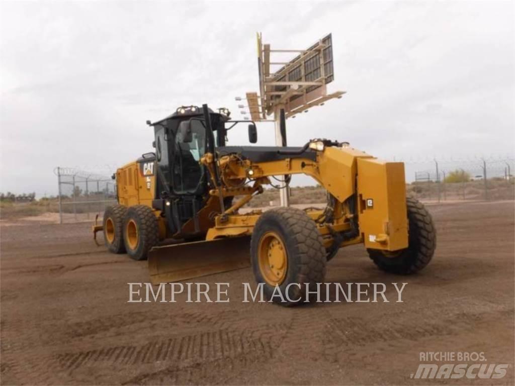 CAT 140M3 AWD Tiehöylät