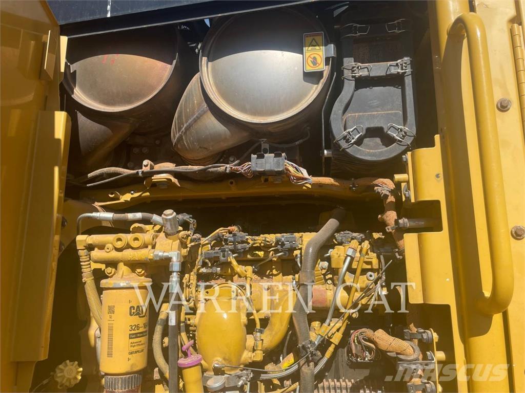 CAT 140M3 AWD Tiehöylät