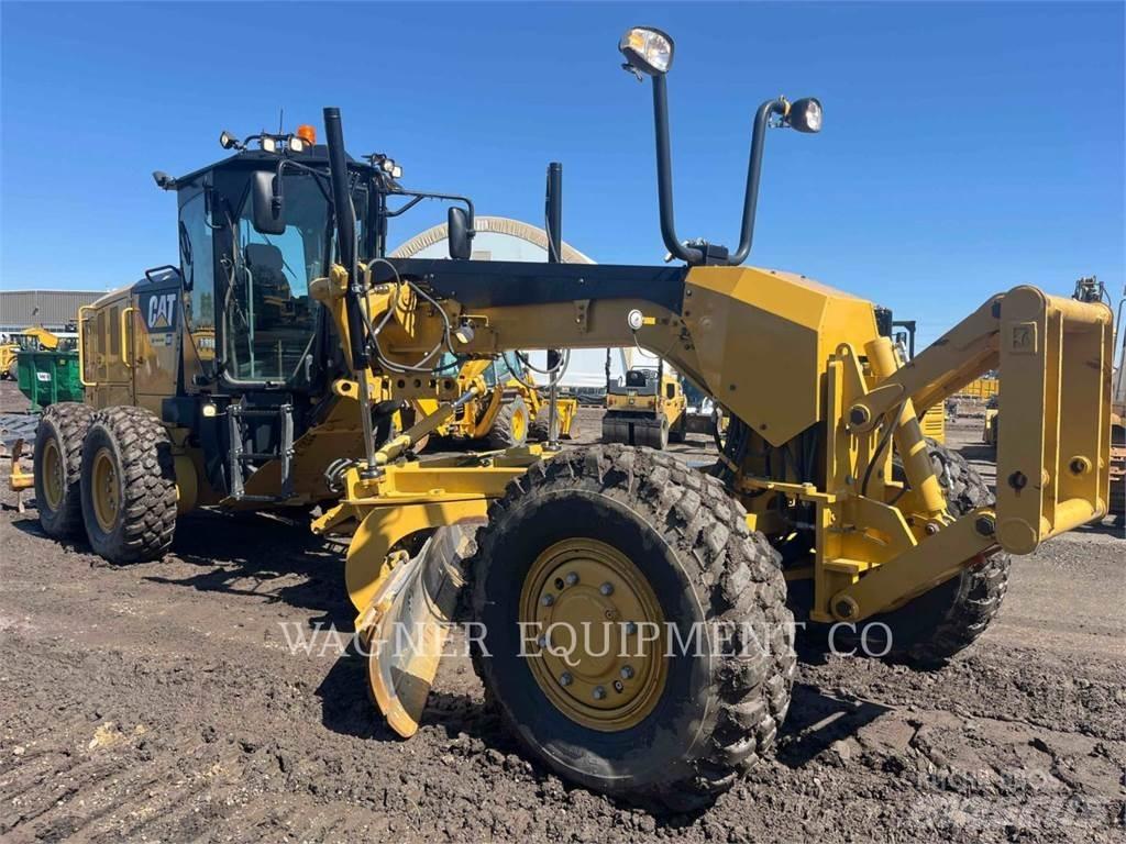 CAT 140M3AWD Tiehöylät