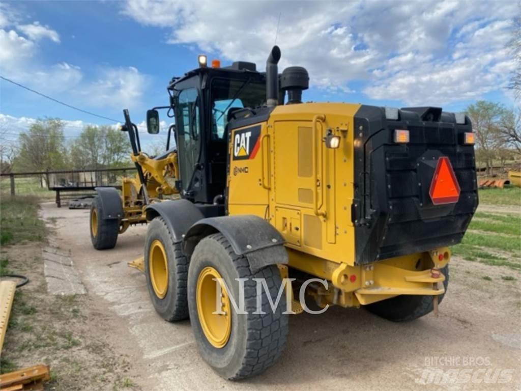 CAT 140M3AWD Tiehöylät