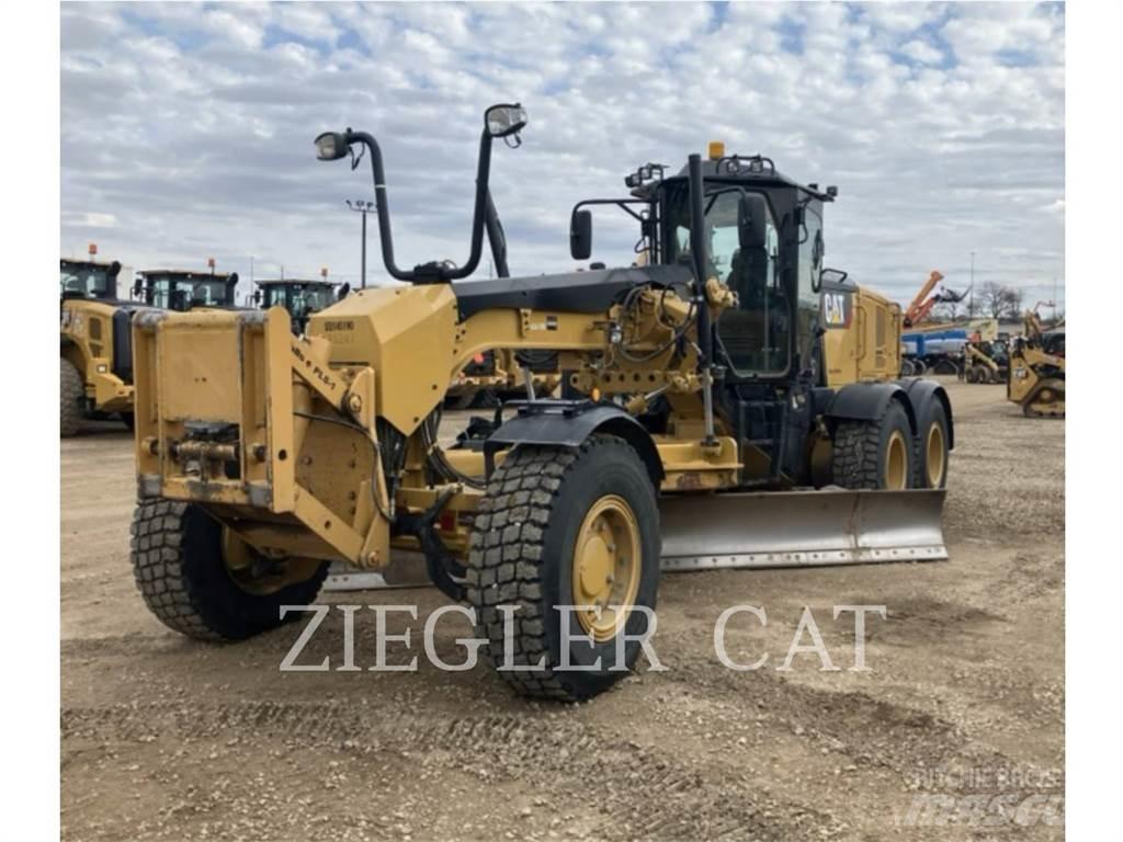 CAT 140M3AWD Tiehöylät