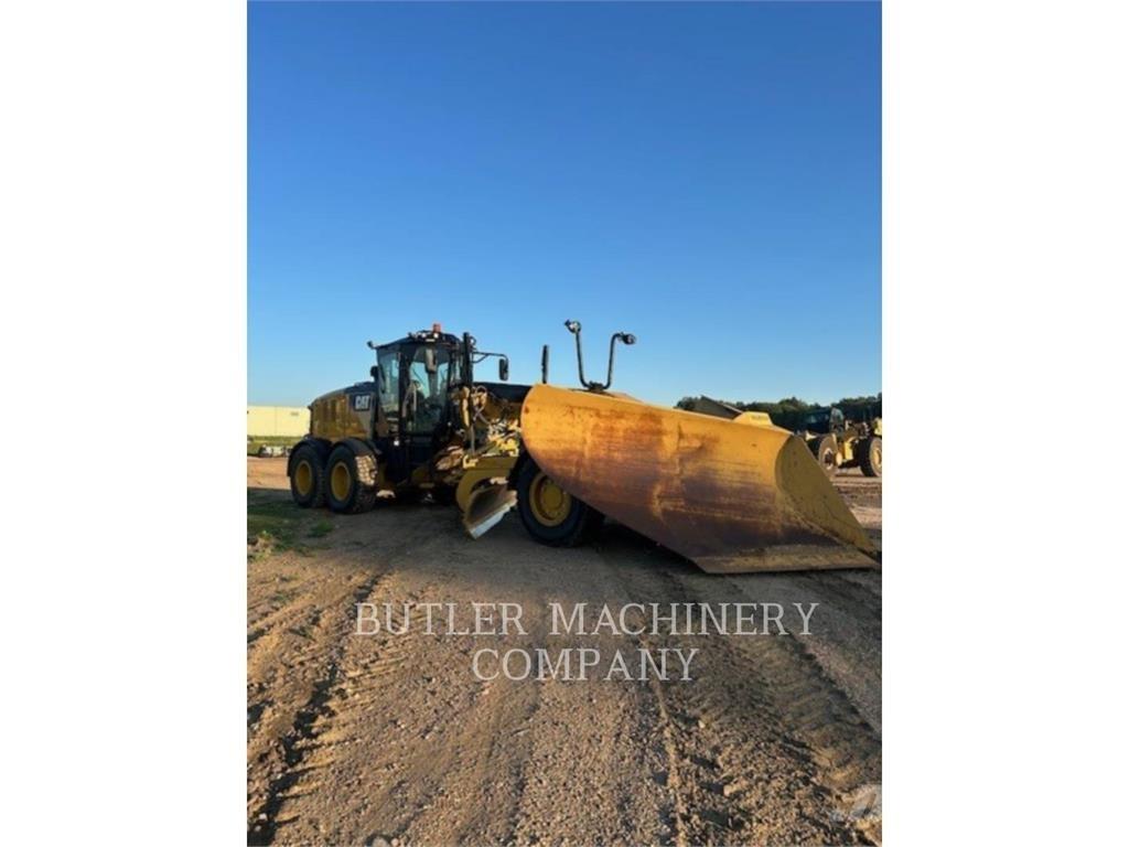 CAT 140M3AWD Tiehöylät