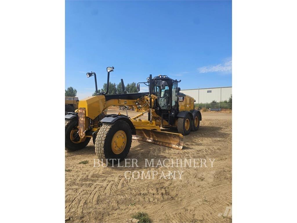 CAT 140M3AWD Tiehöylät