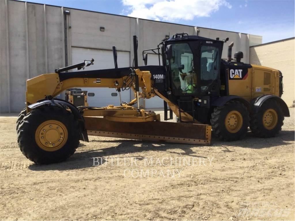 CAT 140M3AWD Tiehöylät