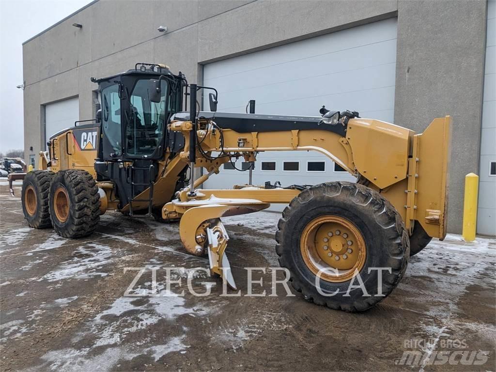 CAT 14M Tiehöylät
