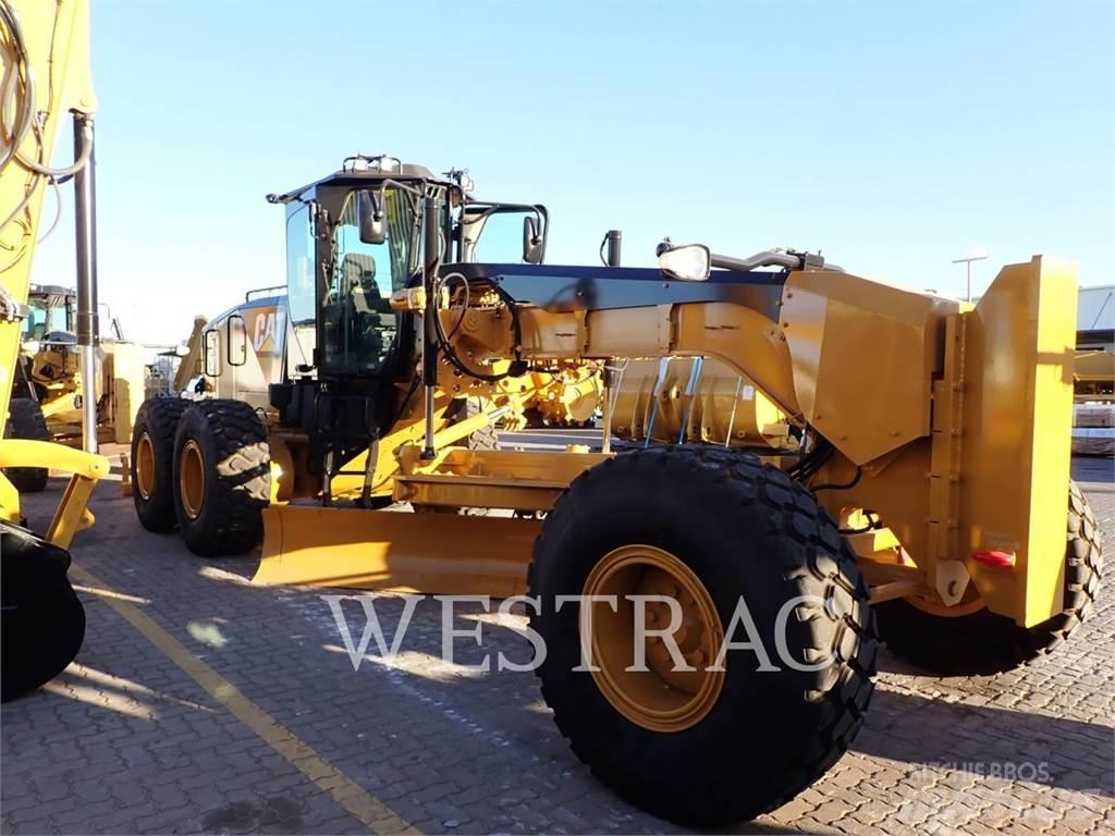 CAT 14M Tiehöylät