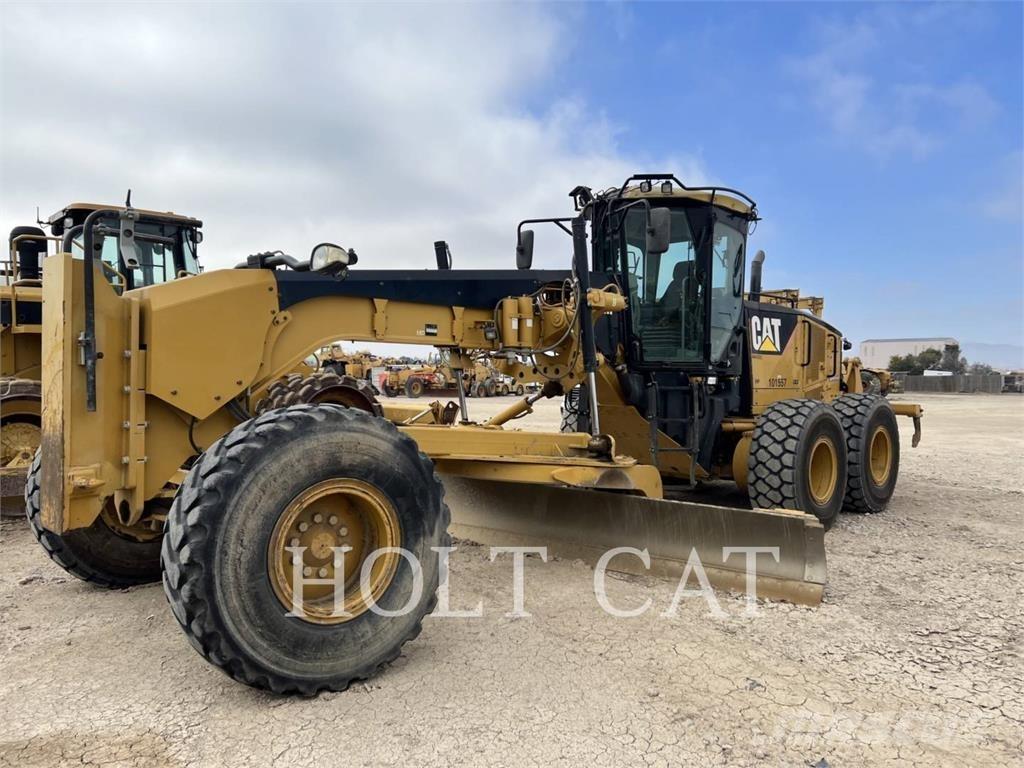 CAT 14M Tiehöylät