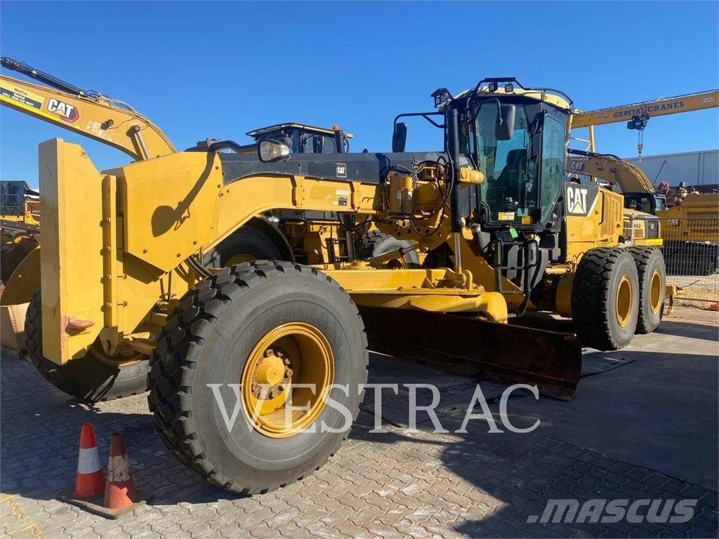 CAT 14M Tiehöylät
