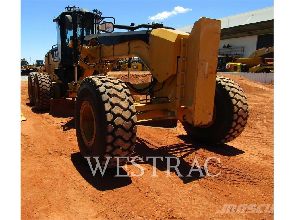 CAT 14M Tiehöylät