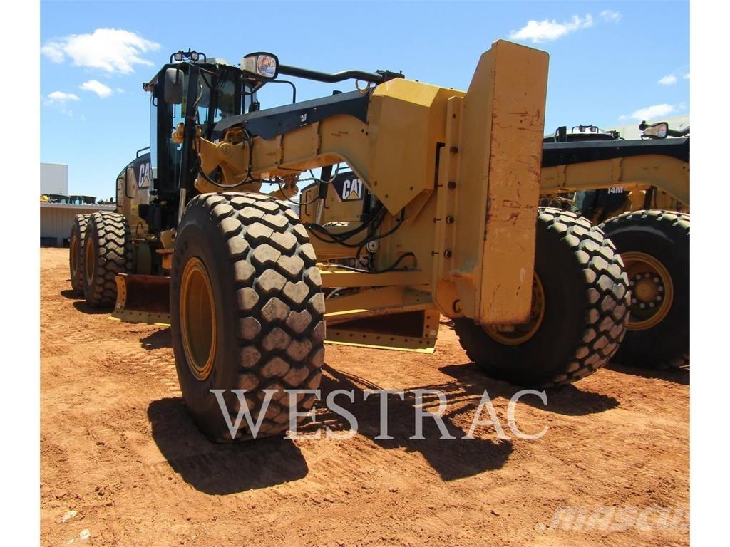 CAT 14M Tiehöylät