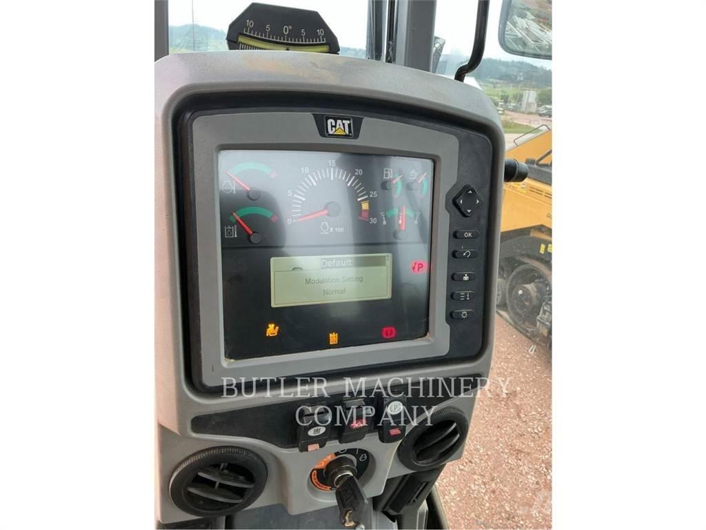 CAT 14M3 Tiehöylät