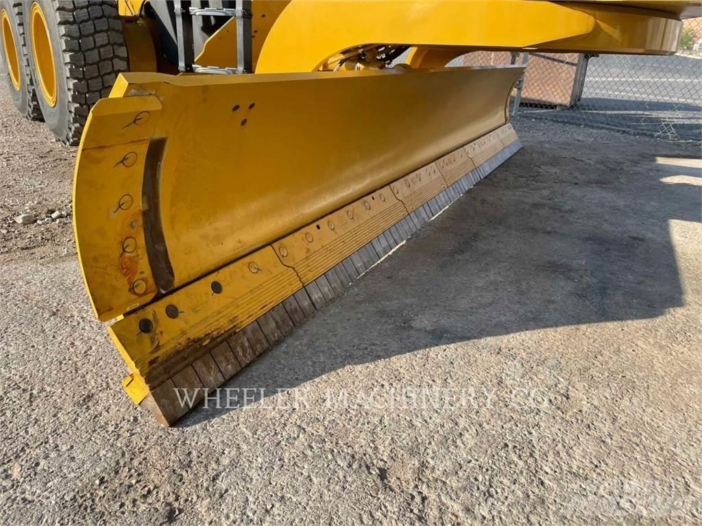 CAT 150 AWD Tiehöylät