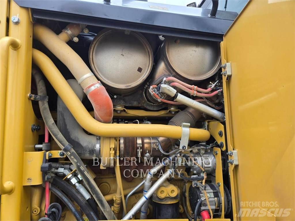 CAT 150 AWD Tiehöylät
