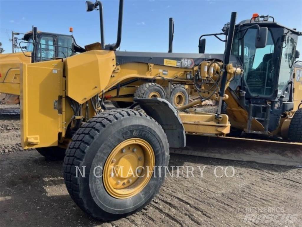 CAT 160 Tiehöylät
