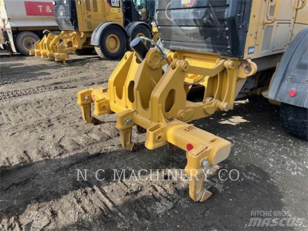 CAT 160 Tiehöylät