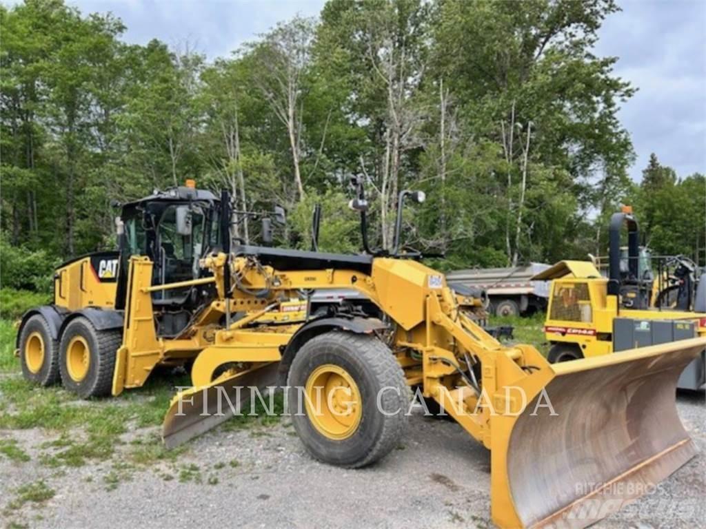 CAT 160M Tiehöylät