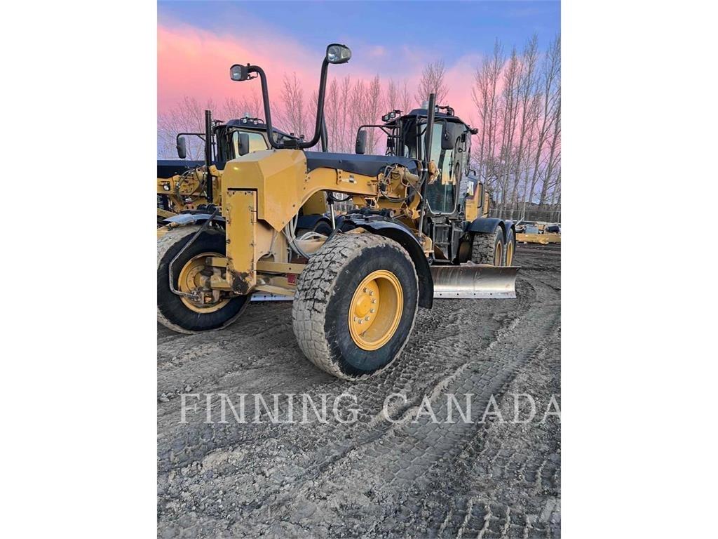 CAT 160M Tiehöylät