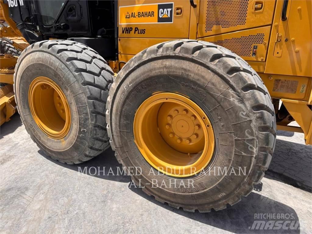 CAT 160M AWD Tiehöylät