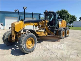CAT 160M2 AWD Tiehöylät