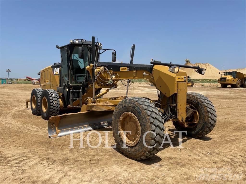 CAT 160M2AWD Tiehöylät